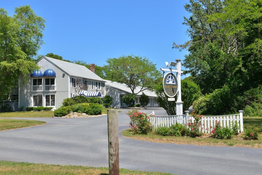 Captains Quarters Motel & Conference Center Eastham Exterior photo