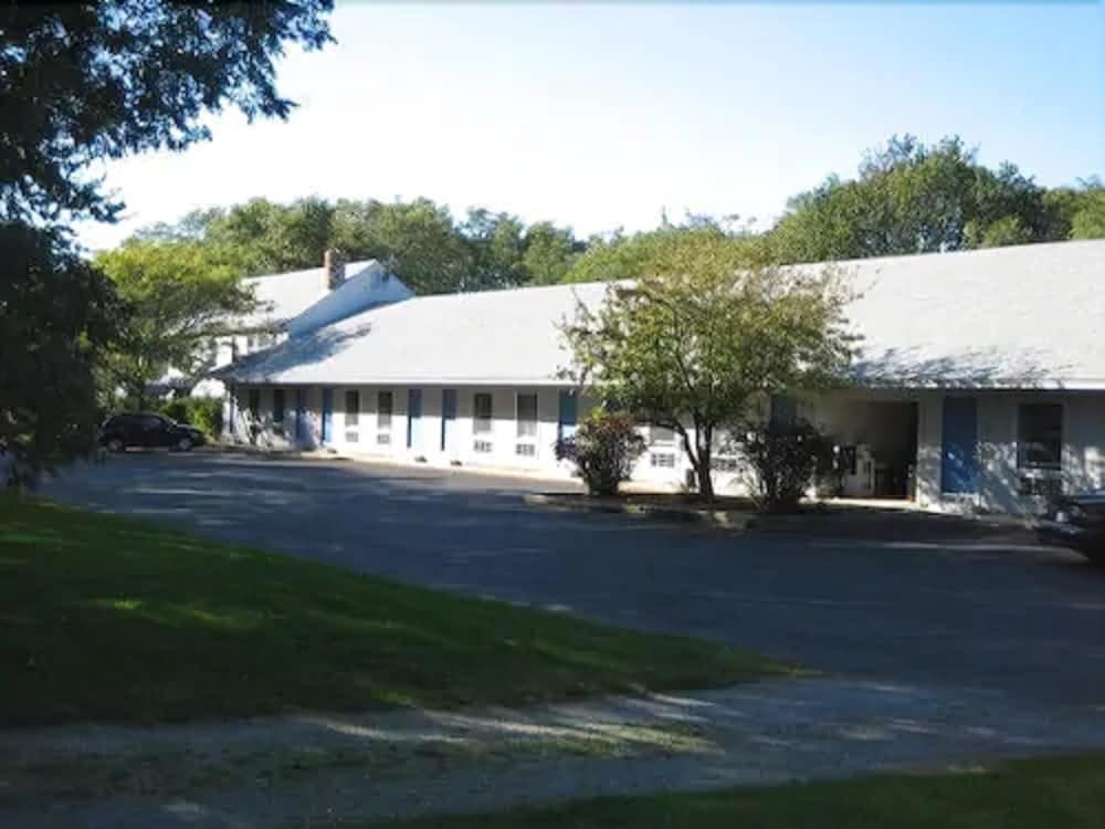 Captains Quarters Motel & Conference Center Eastham Exterior photo